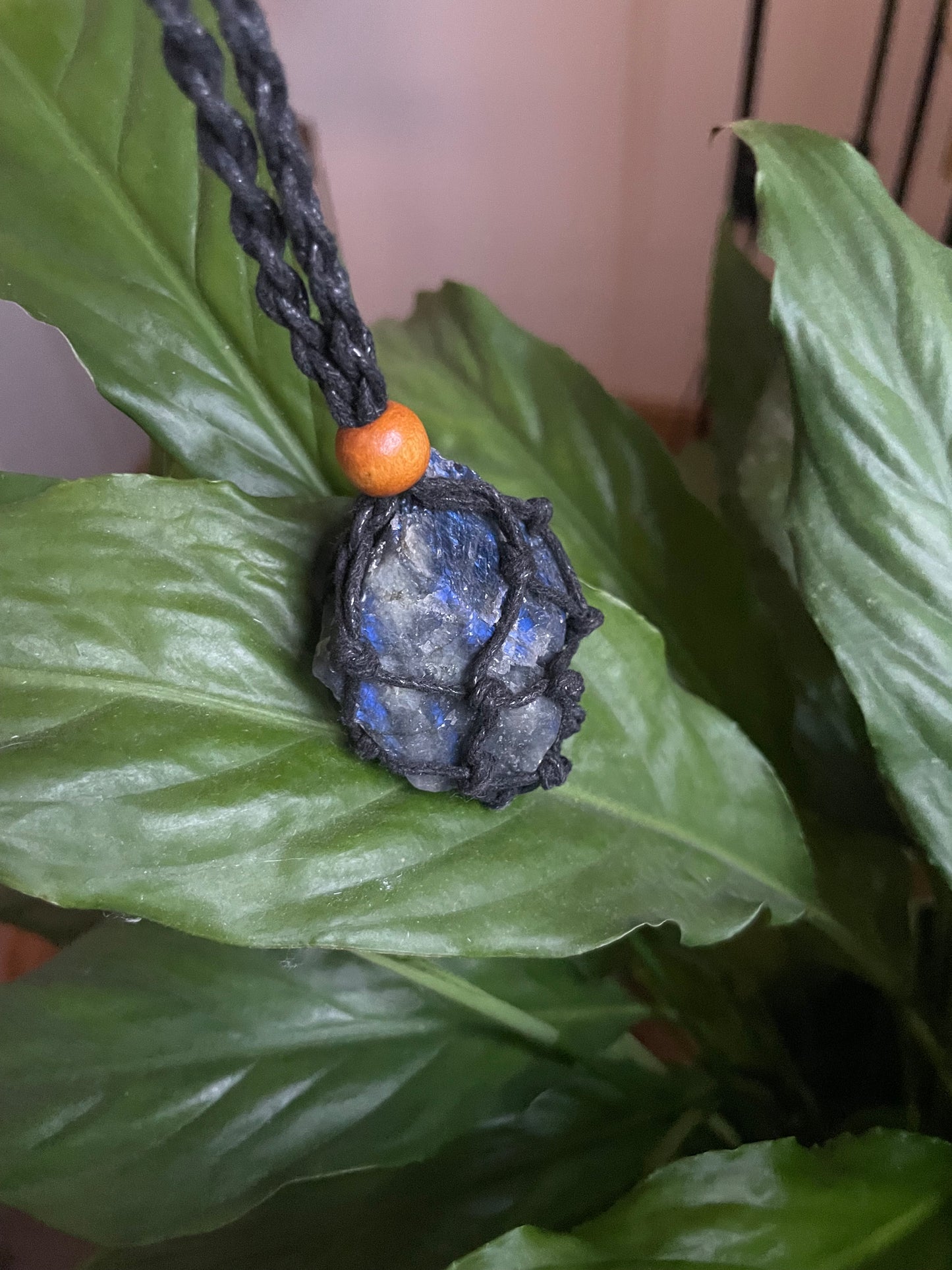 Labradorite cord net necklace